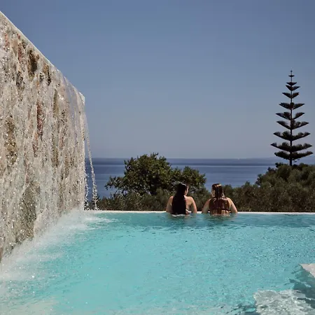 Ismet Villa, A Seaview Glorious Hideaway, By Thinkvilla וילה