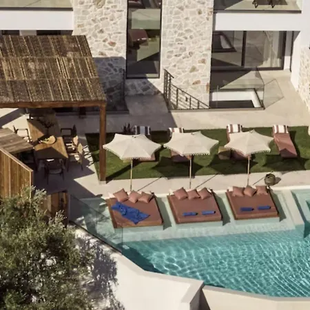 Ismet Villa, A Seaview Glorious Hideaway, By Thinkvilla 빌라